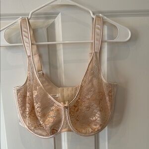 Elegant Lace Beige Bra